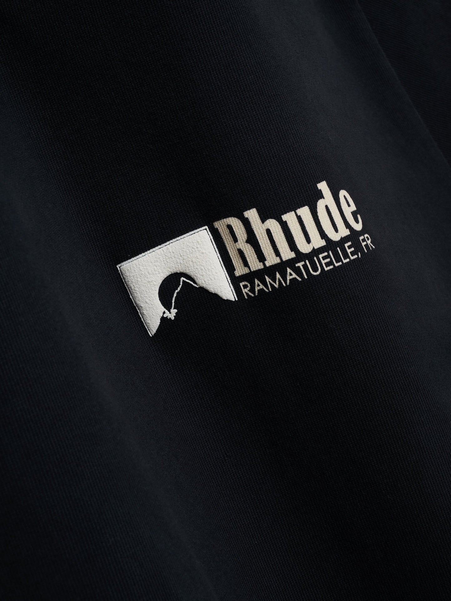 RAMATUELLE INTL RACING TEE - VINTAGE BLACK\/ WHITE\/ YELLOW
